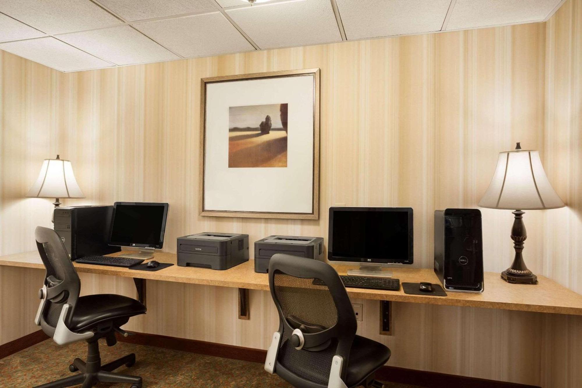 Four Points By Sheraton Bedford Manchester Airport Exteriér fotografie