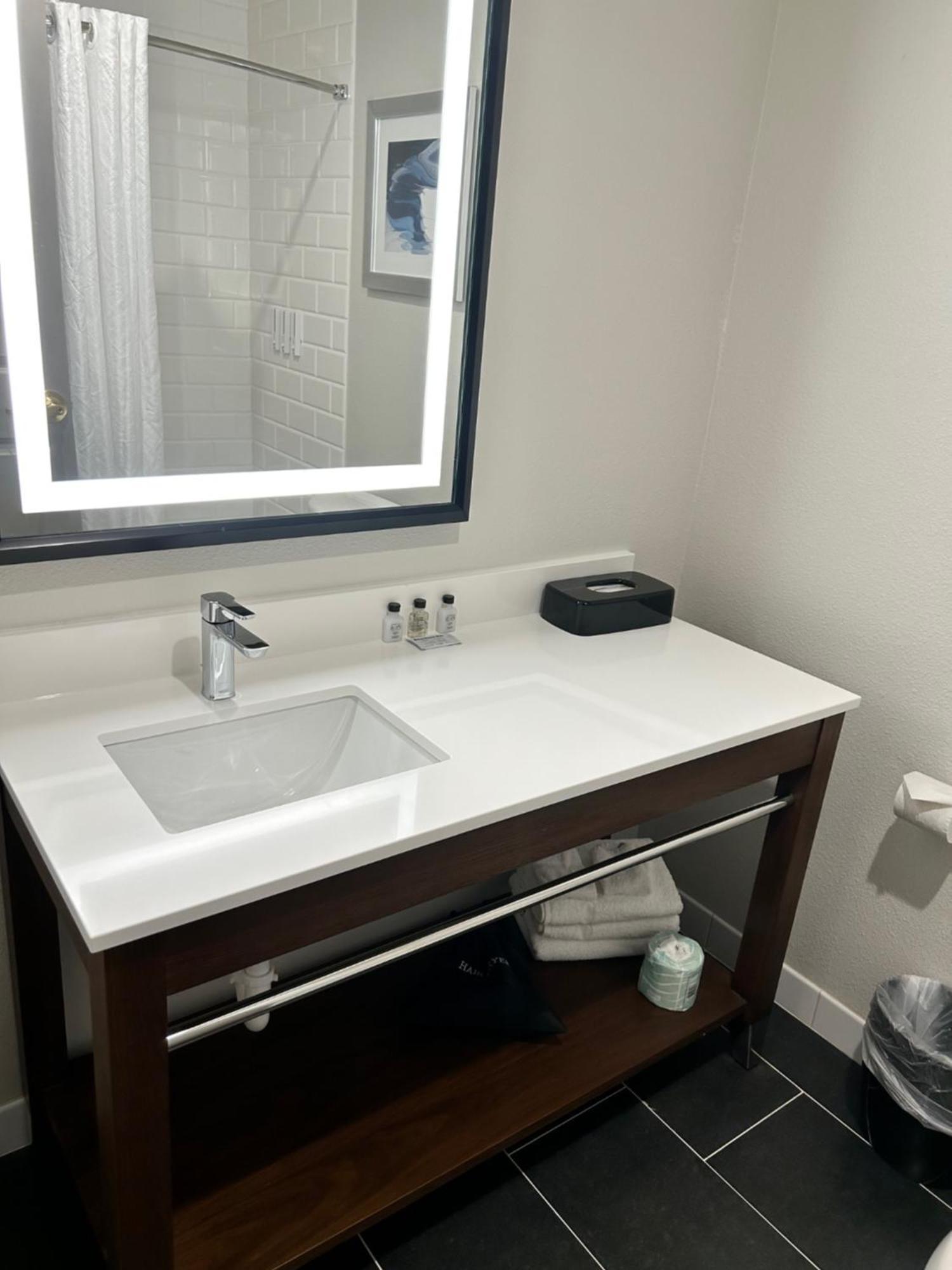 Four Points By Sheraton Bedford Manchester Airport Exteriér fotografie