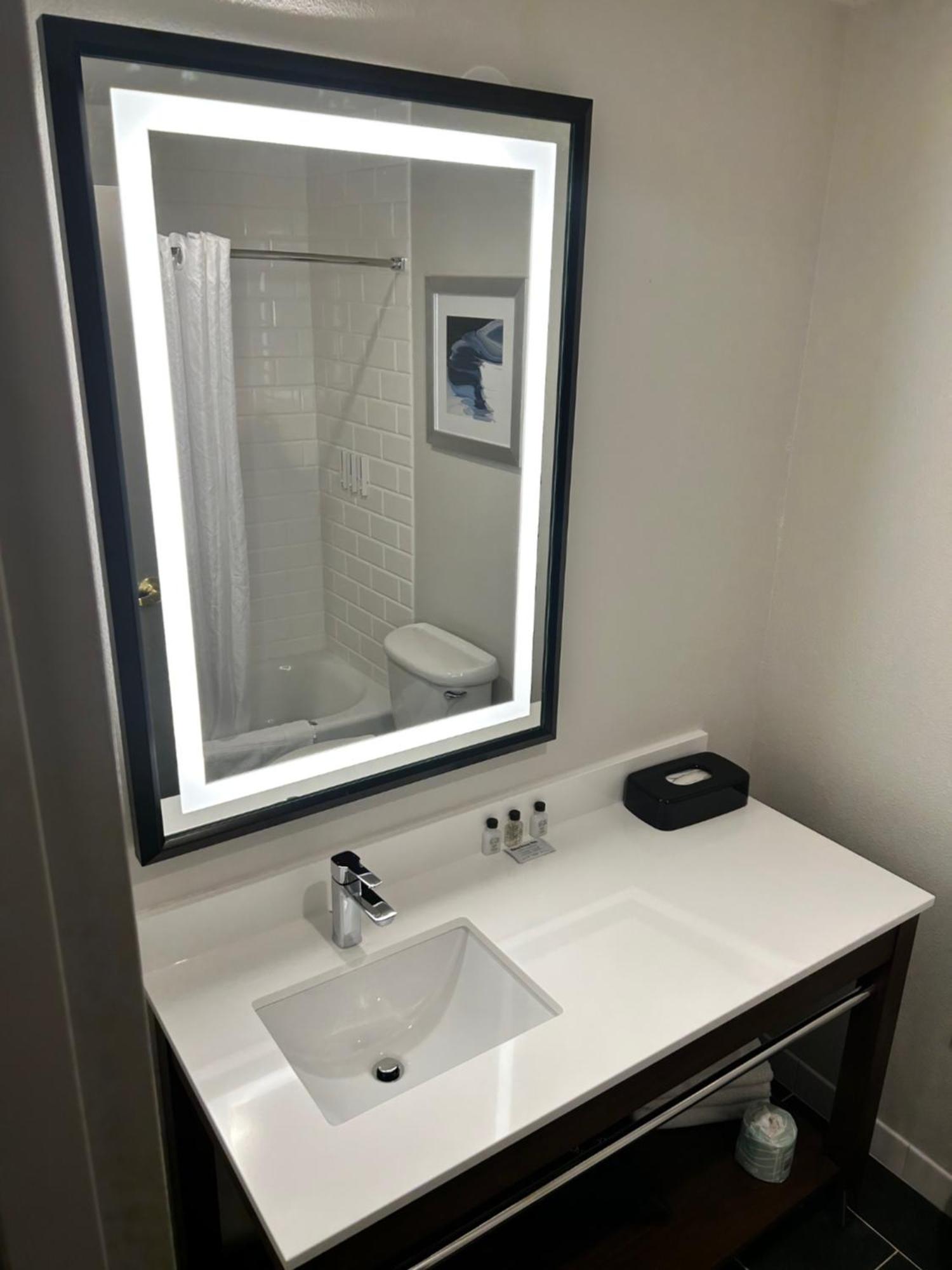 Four Points By Sheraton Bedford Manchester Airport Exteriér fotografie